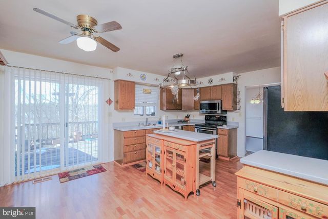 180 GOLDFINCH LN, Gore, VA 22637