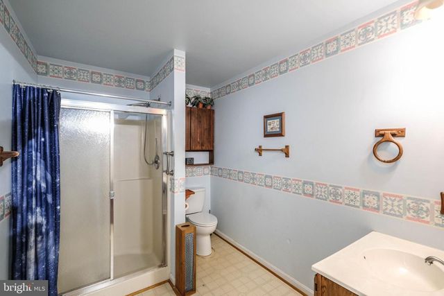 180 GOLDFINCH LN, Gore, VA 22637