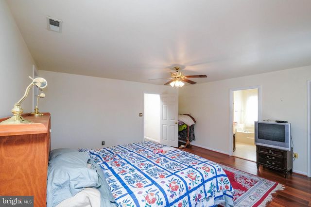 180 GOLDFINCH LN, Gore, VA 22637