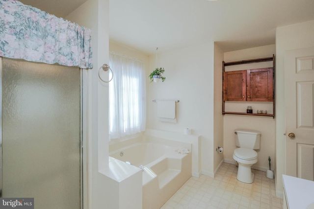 180 GOLDFINCH LN, Gore, VA 22637