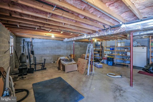 180 GOLDFINCH LN, Gore, VA 22637