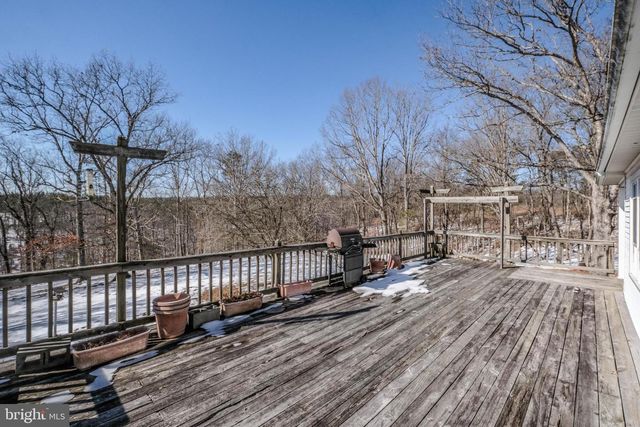 180 GOLDFINCH LN, Gore, VA 22637