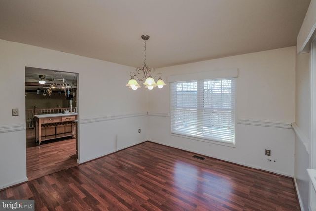 180 GOLDFINCH LN, Gore, VA 22637