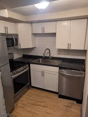 200 Central Ave A4, Jersey City, NJ 07307