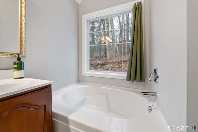 611 Kent Road, New Milford, CT 06776