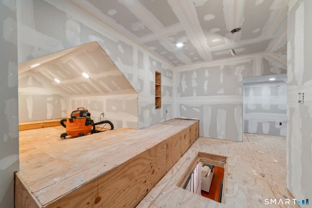 611 Kent Road, New Milford, CT 06776