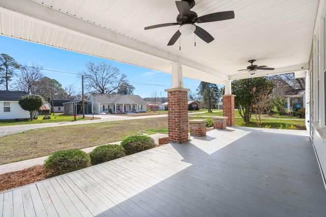 202 Quaker Street, Saint George, SC 29477