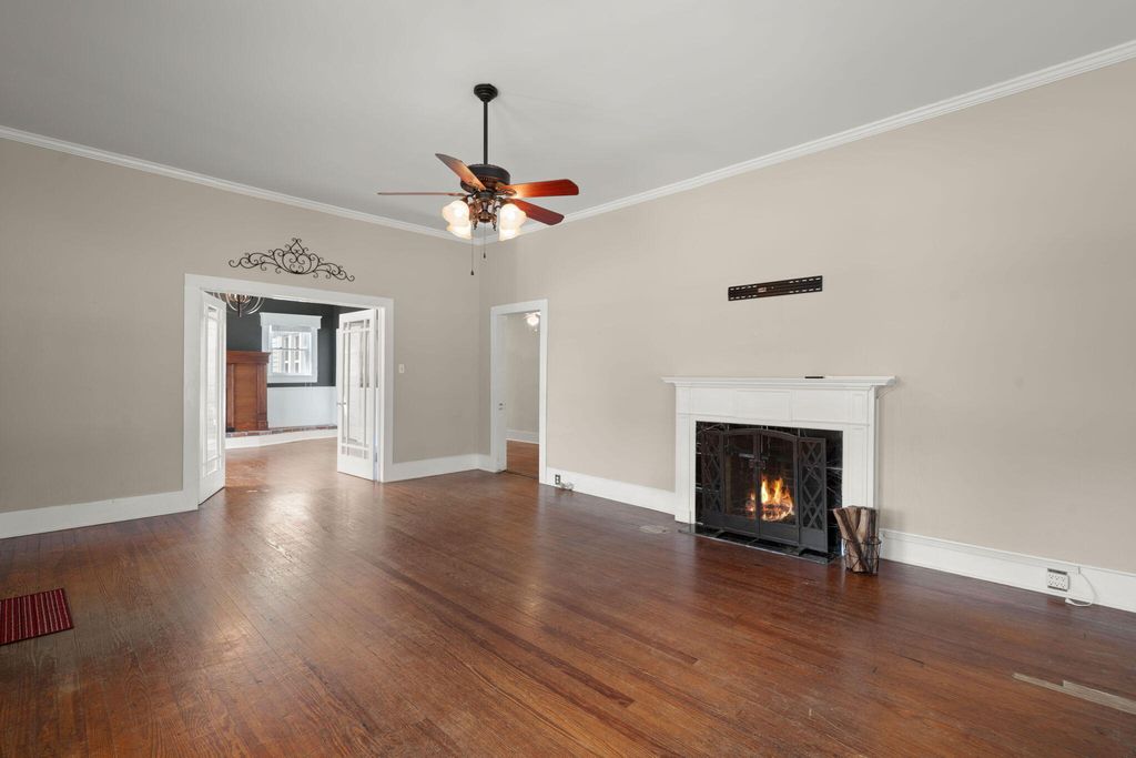 Image 10 of property listing at 202 Quaker Street, Saint George, SC 29477