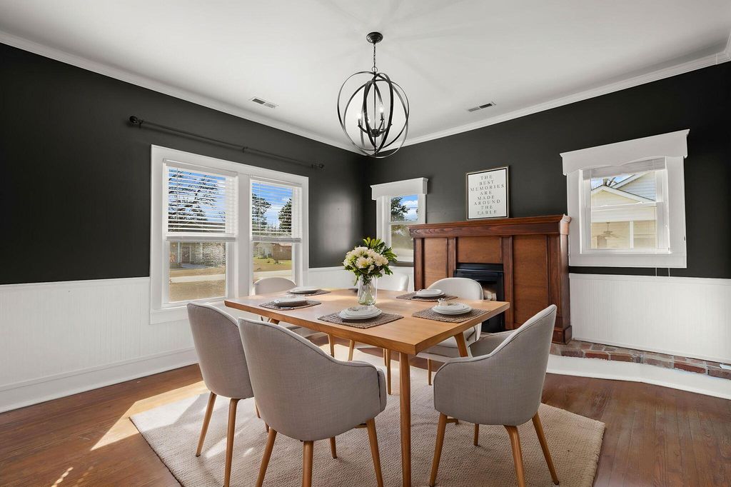 Image 12 of property listing at 202 Quaker Street, Saint George, SC 29477