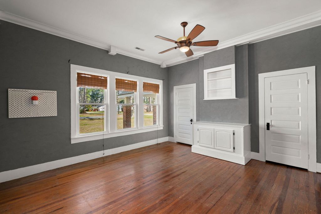 Image 22 of property listing at 202 Quaker Street, Saint George, SC 29477