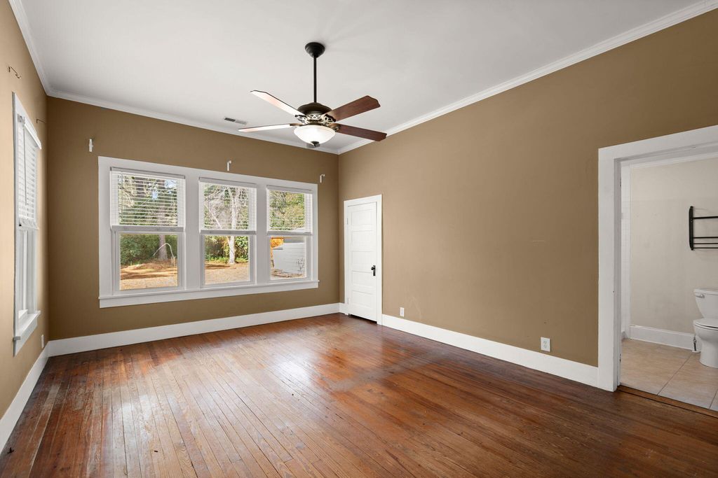 Image 25 of property listing at 202 Quaker Street, Saint George, SC 29477