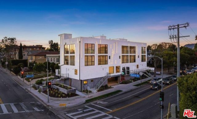 307 N Wilton Place, Los Angeles, CA 90004