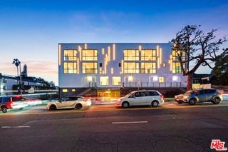 307 N Wilton Place, Los Angeles, CA 90004