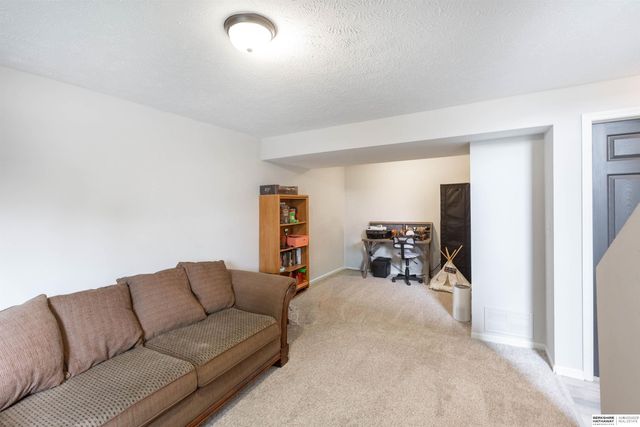 17851 Margo Street, Omaha, NE 68136