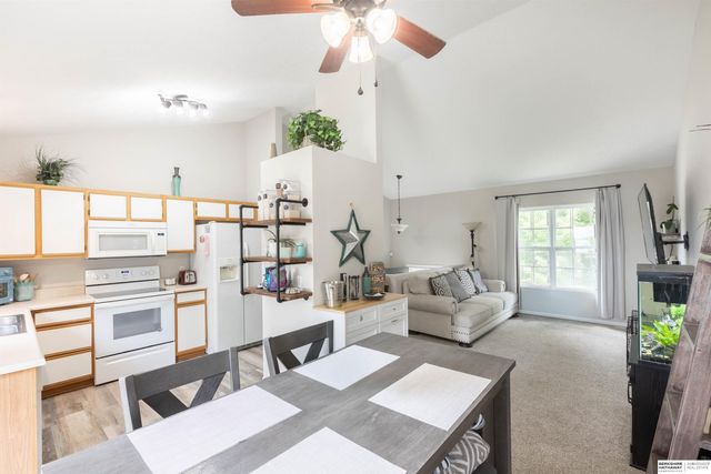 17851 Margo Street, Omaha, NE 68136