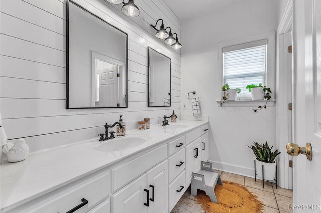 96 Winding Wood Drive, Wetumpka, AL 36093