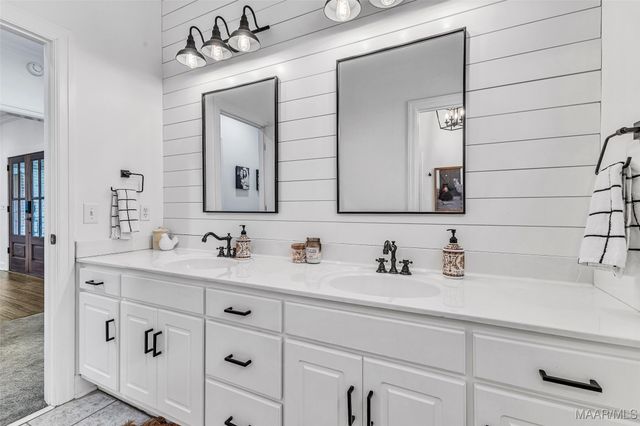 96 Winding Wood Drive, Wetumpka, AL 36093