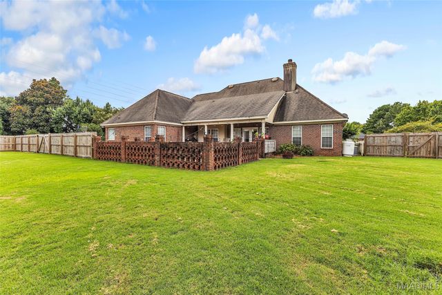 96 Winding Wood Drive, Wetumpka, AL 36093