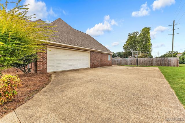 96 Winding Wood Drive, Wetumpka, AL 36093