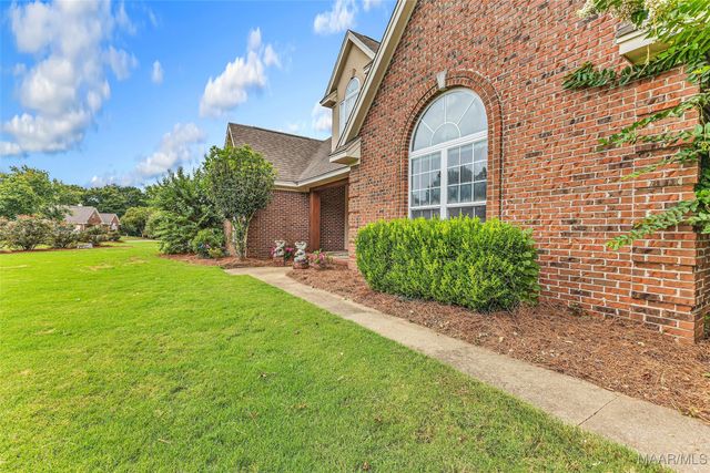 96 Winding Wood Drive, Wetumpka, AL 36093