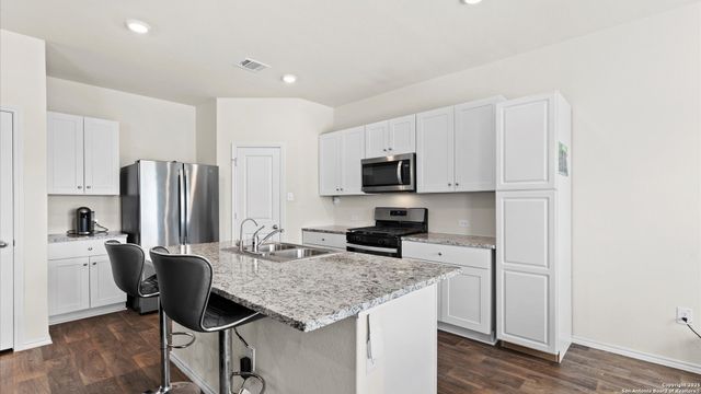 2826 Wolfcreek, New Braunfels, TX 78130