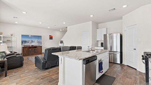 2826 Wolfcreek, New Braunfels, TX 78130