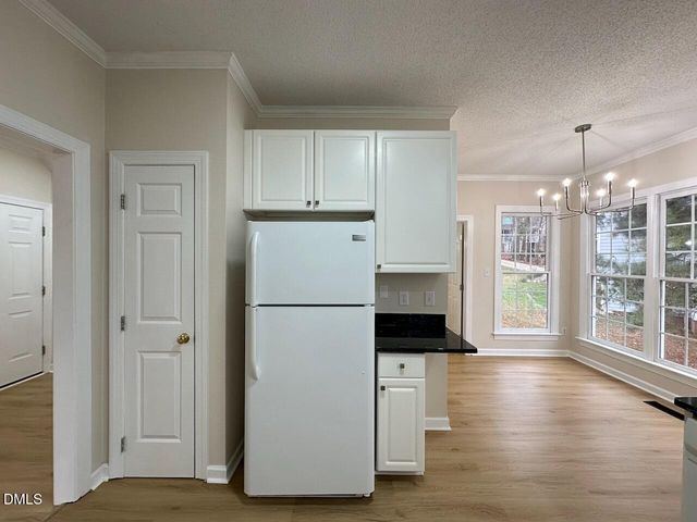 900 Stable Ridge Drive, Holly Springs, NC 27540