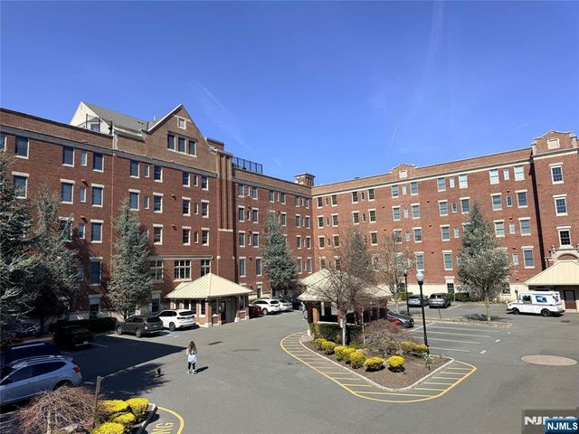 3104 Rio Vista Drive 3104, Mahwah, NJ 07430