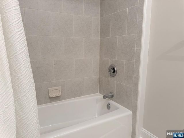 3104 Rio Vista Drive 3104, Mahwah, NJ 07430