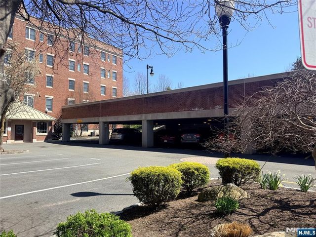 3104 Rio Vista Drive 3104, Mahwah, NJ 07430