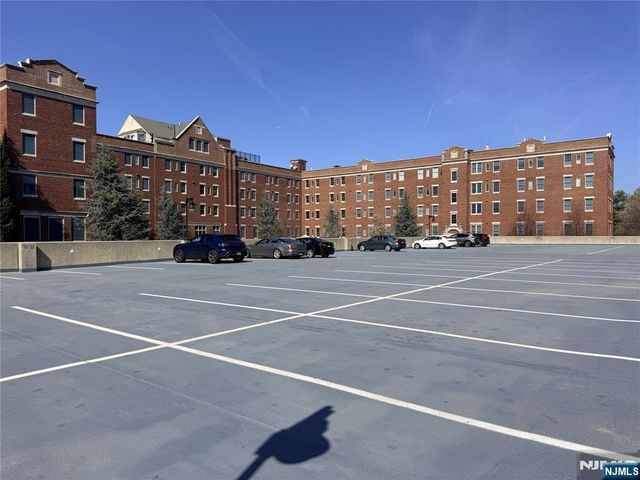 3104 Rio Vista Drive 3104, Mahwah, NJ 07430