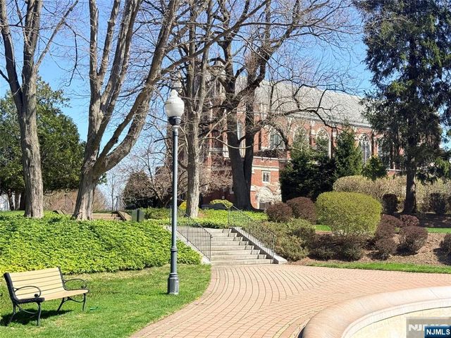 3104 Rio Vista Drive 3104, Mahwah, NJ 07430