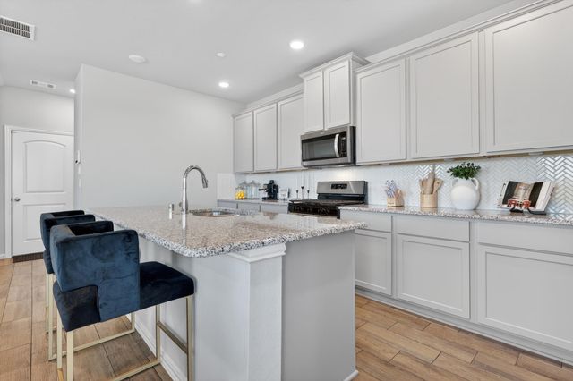 2790 Mariposa Creek Drive, Rosharon, TX 77583