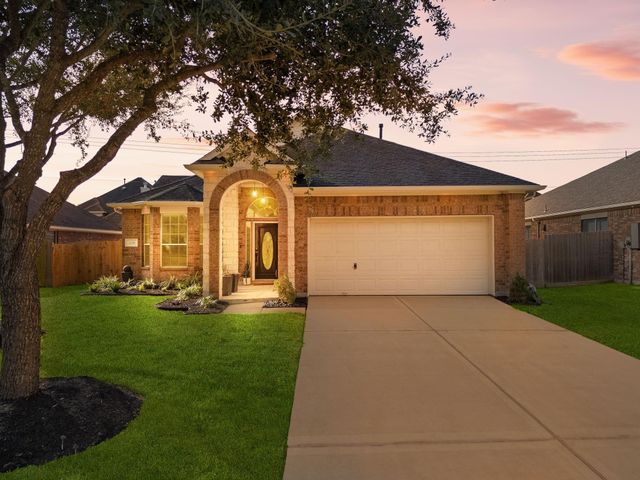 3216 Cactus Heights Lane, Pearland, TX 77581