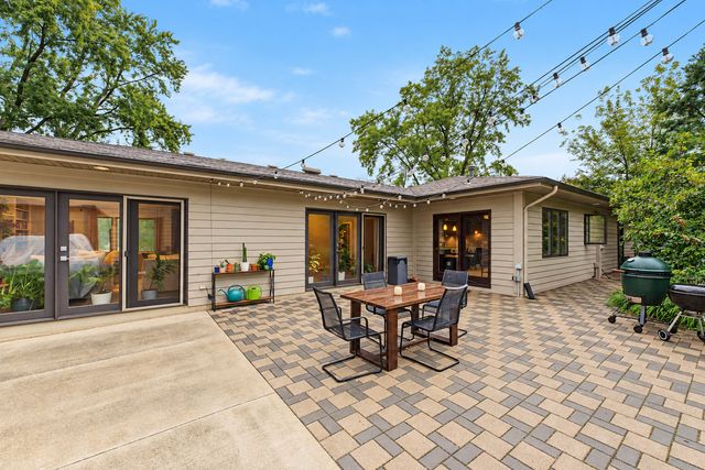 19W076 18th Place, Lombard, IL 60148