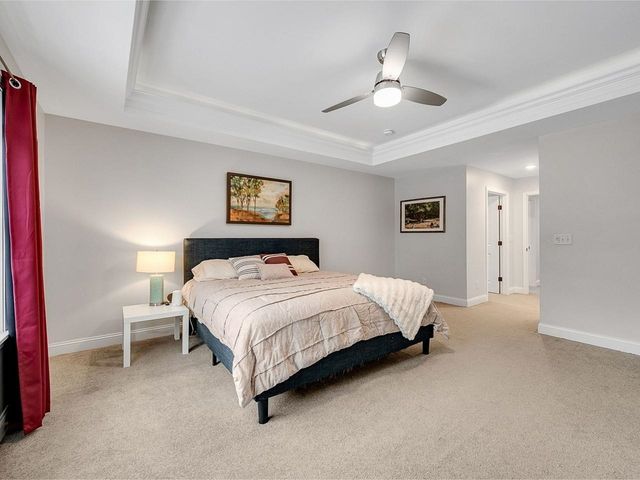 1294 North Ave Unit 1, Burlington, VT 05408