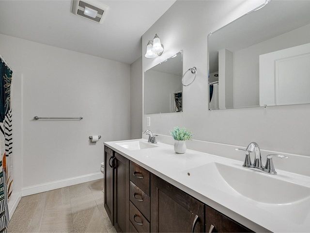 1294 North Ave Unit 1, Burlington, VT 05408