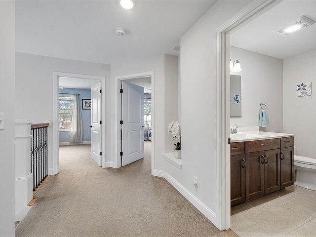 1294 North Ave Unit 1, Burlington, VT 05408