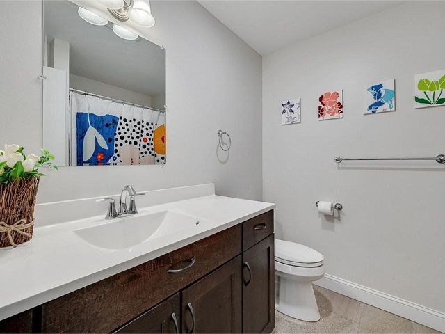 1294 North Ave Unit 1, Burlington, VT 05408