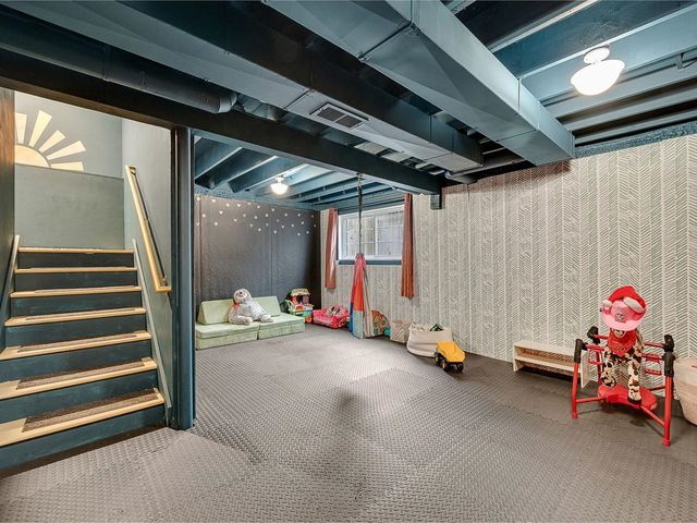 1294 North Ave Unit 1, Burlington, VT 05408