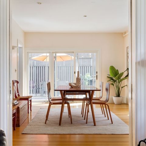 86 Avon Hill Street, Cambridge, MA 02140