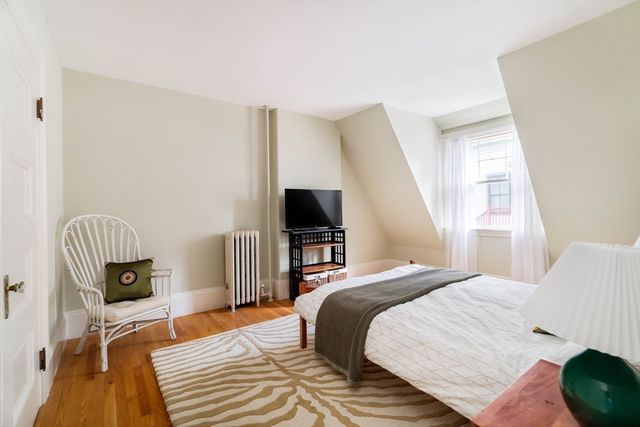 86 Avon Hill Street, Cambridge, MA 02140