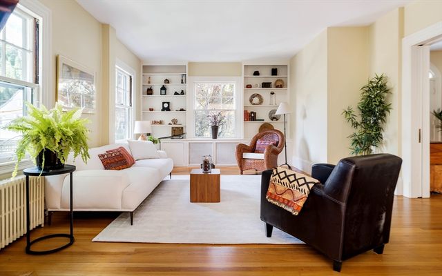 86 Avon Hill Street, Cambridge, MA 02140