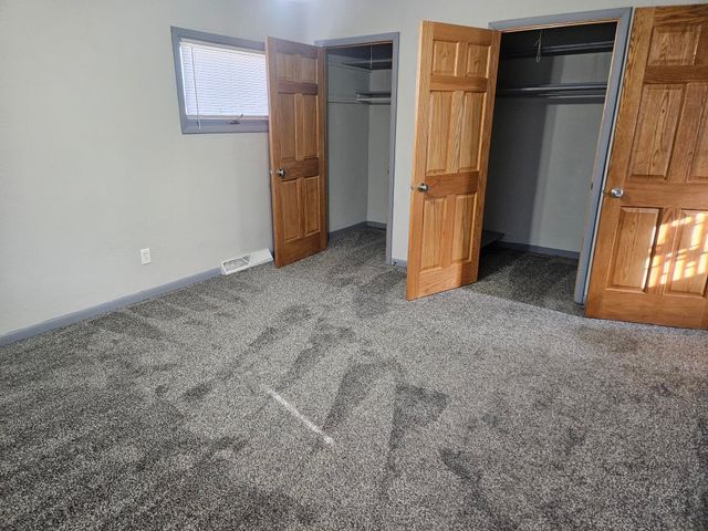 107 9th Ave SE, Oelwein, IA 50662