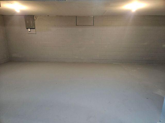 107 9th Ave SE, Oelwein, IA 50662