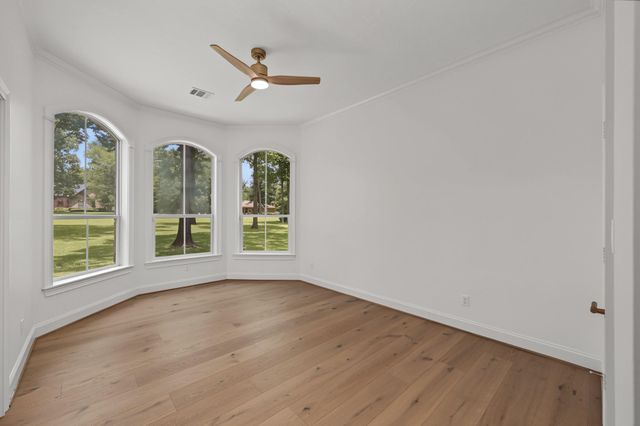380 Ridgelake Scenic Drive, Montgomery, TX 77316