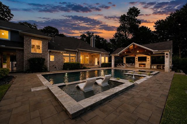 380 Ridgelake Scenic Drive, Montgomery, TX 77316