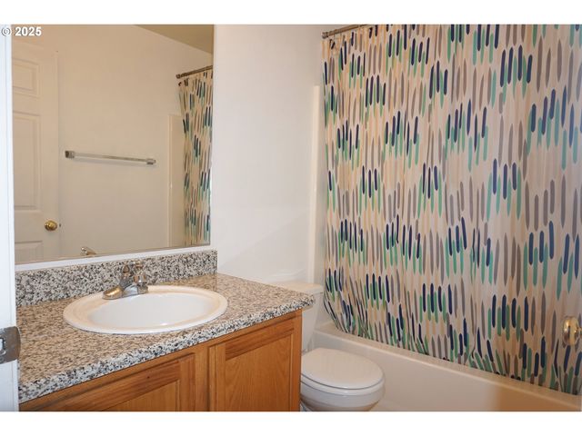 1649 Se NIGHT HERON Way, Gresham, OR 97080