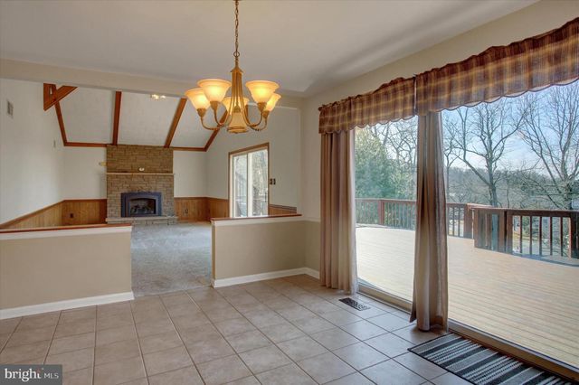 11459 VALLEYWOOD DR, Waynesboro, PA 17268