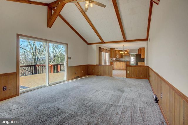 11459 VALLEYWOOD DR, Waynesboro, PA 17268